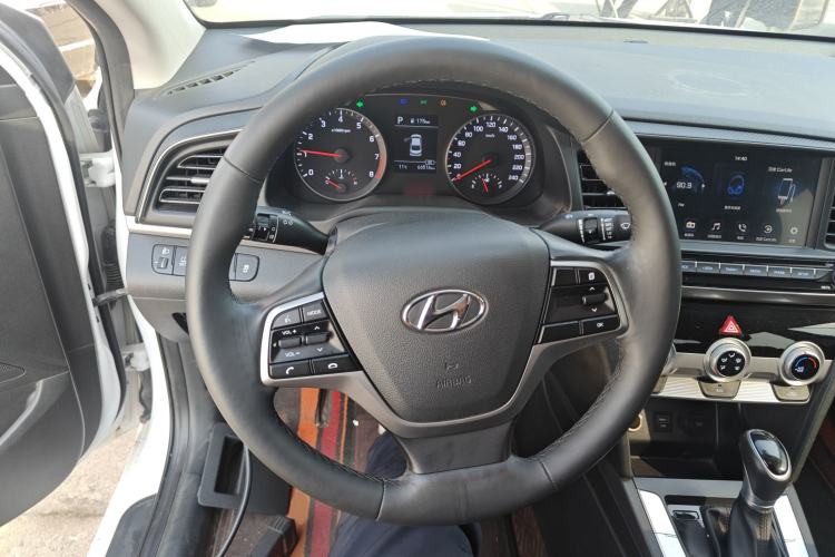 Used Hyundai Elantra (6th Generation / Lingdong) 2020 1.5L CVT Smart & Stylish – Elite Version Steering Wheel