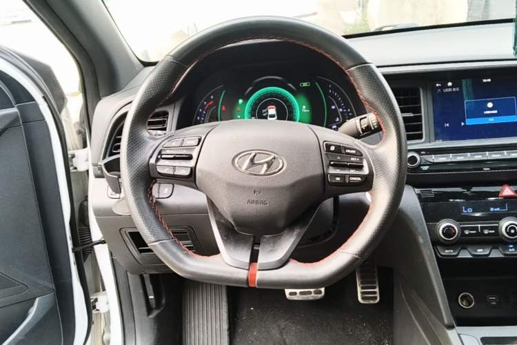 Used Hyundai Elantra (6th Generation / Lingdong) 2020 1.4T Dual-Clutch Xuan Dong · Dynamic Version Steering Wheel