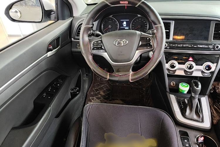 Used Hyundai Elantra (6th Generation / Lingdong) 2020 1.5L CVT Smart & Stylish – Elite Version Steering Wheel