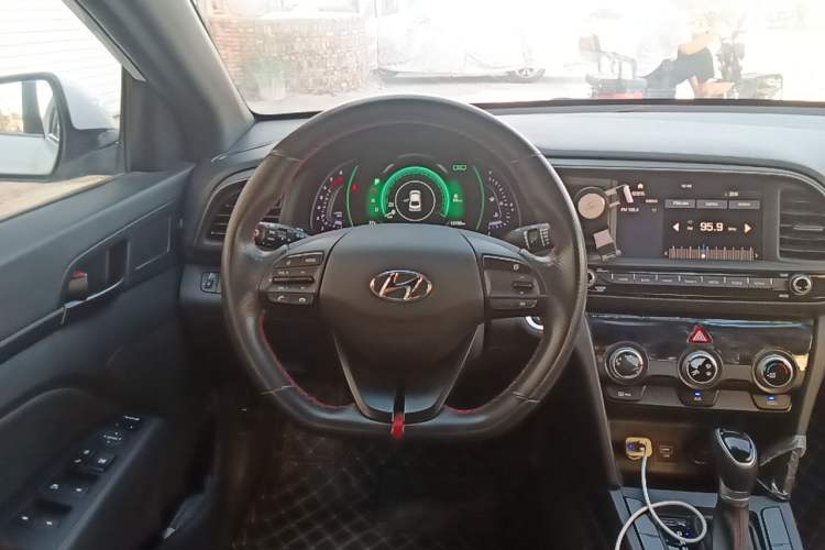 Used Hyundai Elantra (6th Generation / Lingdong) 2020 1.4T Dual-Clutch Xuan Dong · Dynamic Version Steering Wheel