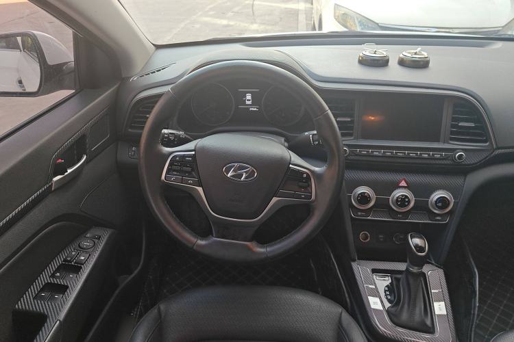 Used Hyundai Elantra (6th Generation / Lingdong) 2020 1.5L CVT Smart & Stylish – Elite Version Steering Wheel