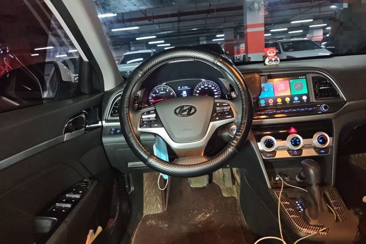 Used Hyundai Elantra (6th Generation / Lingdong) 2020 1.5L CVT Smart & Stylish – Elite Version Steering Wheel