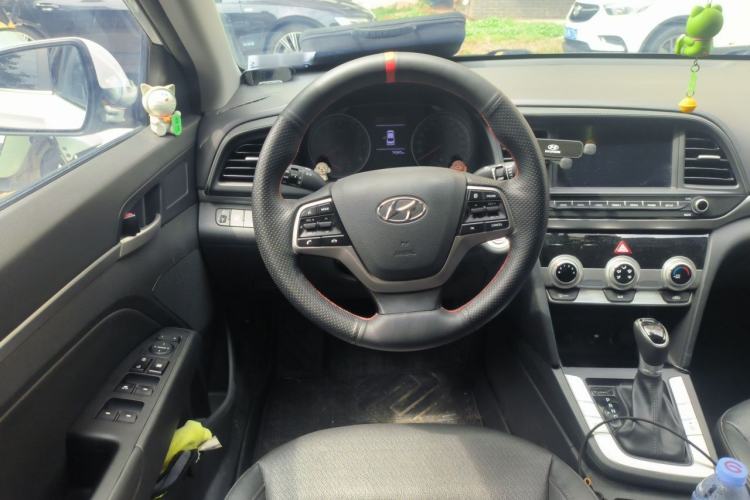 Used Hyundai Elantra (6th Generation / Lingdong) 2020 1.5L CVT Smart & Stylish – Elite Version Steering Wheel