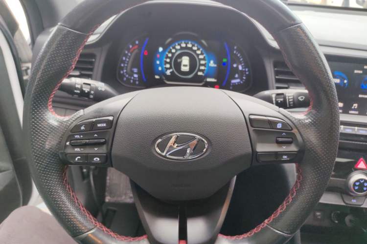 Used Hyundai Elantra (6th Generation / Lingdong) 2020 1.4T Dual-Clutch Xuan Dong · Dynamic Version Steering Wheel
