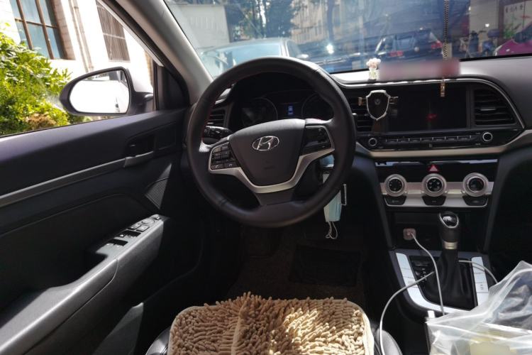 Used Hyundai Elantra (6th Generation / Lingdong) 2020 1.5L CVT Smart & Stylish – Elite Version Steering Wheel