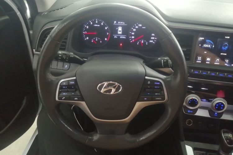Used Hyundai Elantra (6th Generation / Lingdong) 2020 1.5L CVT Smart & Stylish – Elite Version Steering Wheel