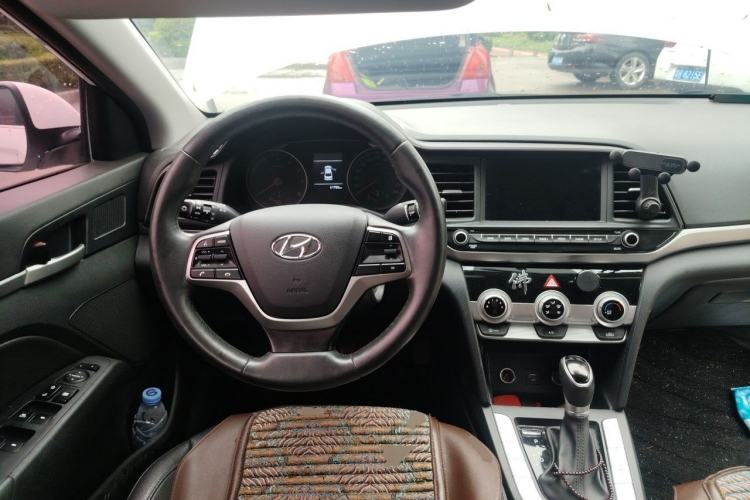 Used Hyundai Elantra (6th Generation / Lingdong) 2020 1.5L CVT Smart & Stylish – Elite Version Steering Wheel