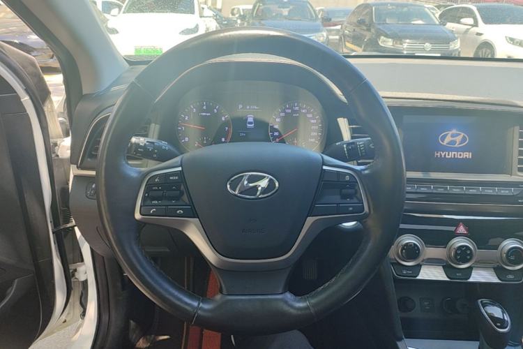Used Hyundai Elantra (6th Generation / Lingdong) 2020 1.5L CVT Smart & Stylish – Elite Version Steering Wheel