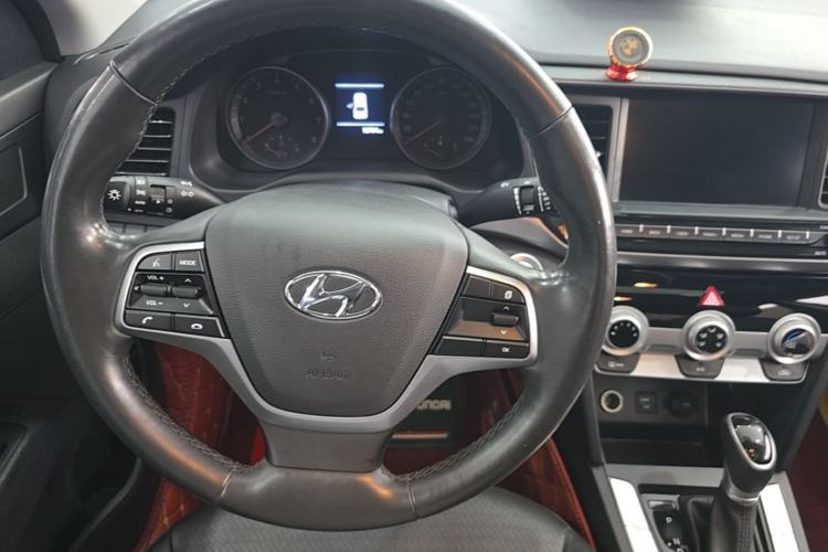Used Hyundai Elantra (6th Generation / Lingdong) 2020 1.5L CVT Smart & Stylish – Elite Version Steering Wheel