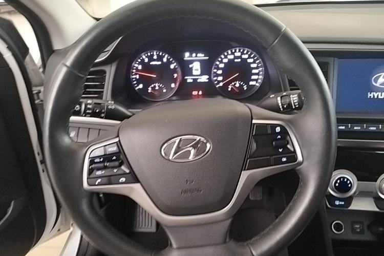 Used Hyundai Elantra (6th Generation / Lingdong) 2020 1.5L CVT Smart & Stylish – Elite Version Steering Wheel