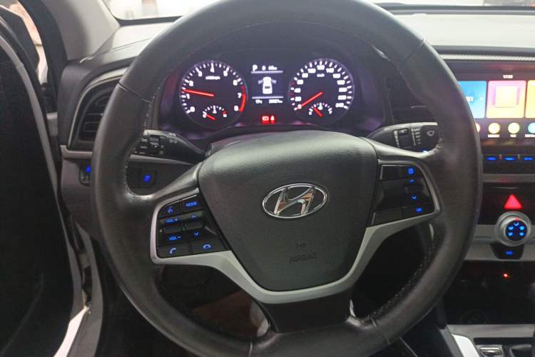 Used Hyundai Elantra (6th Generation / Lingdong) 2020 1.5L CVT Smart & Stylish – Elite Version Steering Wheel