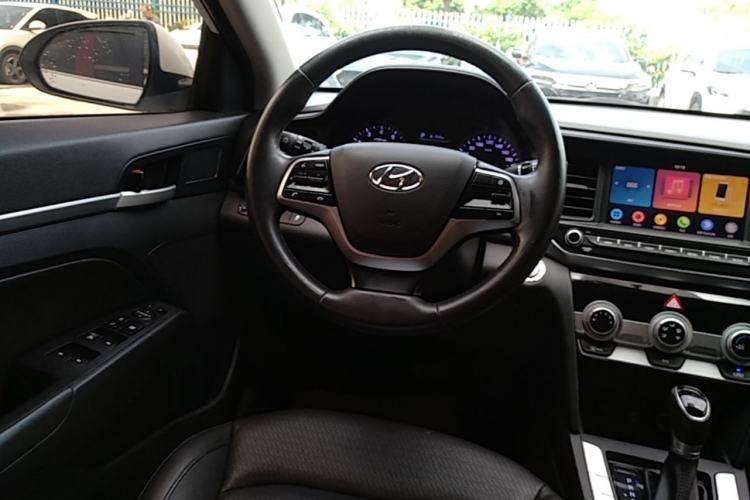 Used Hyundai Elantra (6th Generation / Lingdong) 2020 1.5L CVT Smart & Stylish – Elite Version Steering Wheel