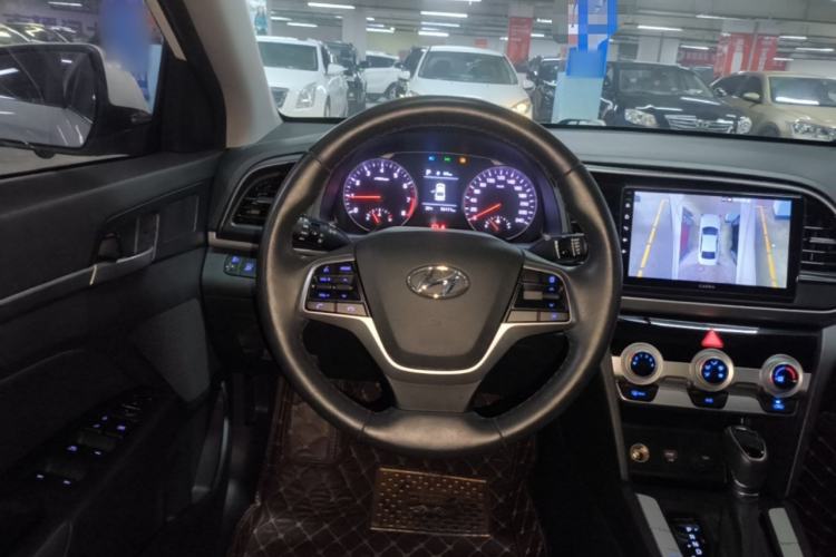 Used Hyundai Elantra (6th Generation / Lingdong) 2020 1.5L CVT Smart & Stylish – Elite Version Steering Wheel