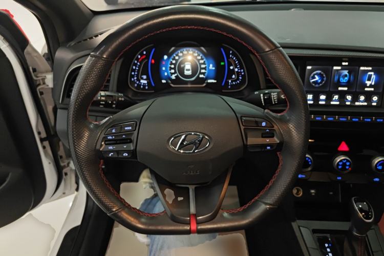 Used Hyundai Elantra (6th Generation / Lingdong) 2020 1.4T Dual-Clutch Xuan Dong · Dynamic Version Steering Wheel