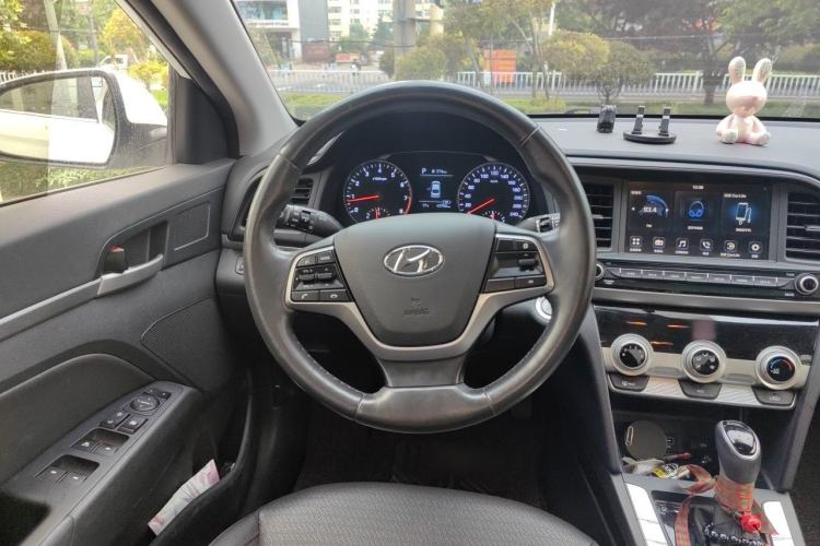 Used Hyundai Elantra (6th Generation / Lingdong) 2020 1.5L CVT Smart & Stylish – Elite Version Steering Wheel