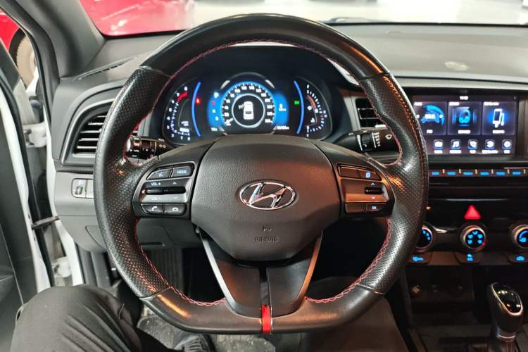 Used Hyundai Elantra (6th Generation / Lingdong) 2020 1.4T Dual-Clutch Xuan Dong · Dynamic Version Steering Wheel