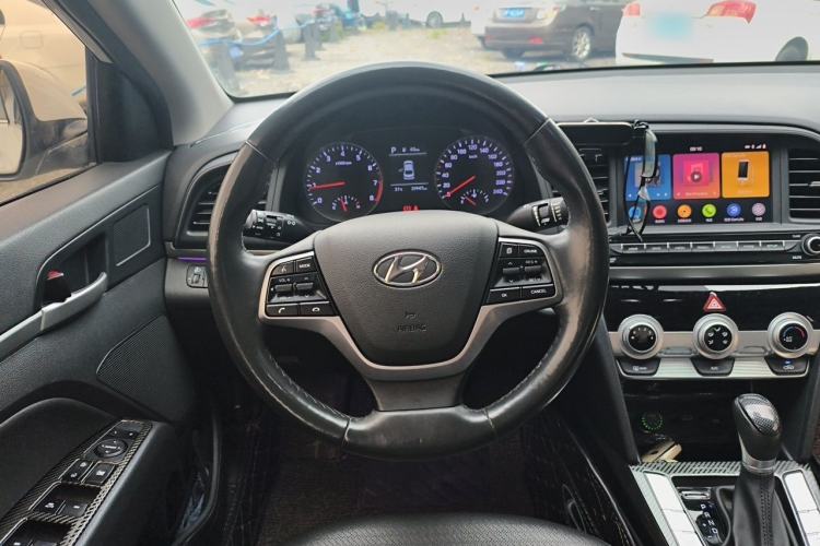 Used Hyundai Elantra (6th Generation / Lingdong) 2020 1.5L CVT Smart & Stylish – Elite Version Steering Wheel
