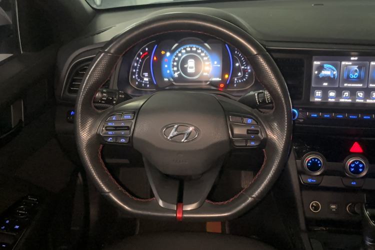 Used Hyundai Elantra (6th Generation / Lingdong) 2020 1.4T Dual-Clutch Xuan Dong · Dynamic Version Steering Wheel