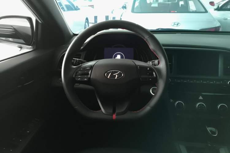 Used Hyundai Elantra (6th Generation / Lingdong) 2020 1.4T Dual-Clutch Xuan Dong · Dynamic Version Steering Wheel