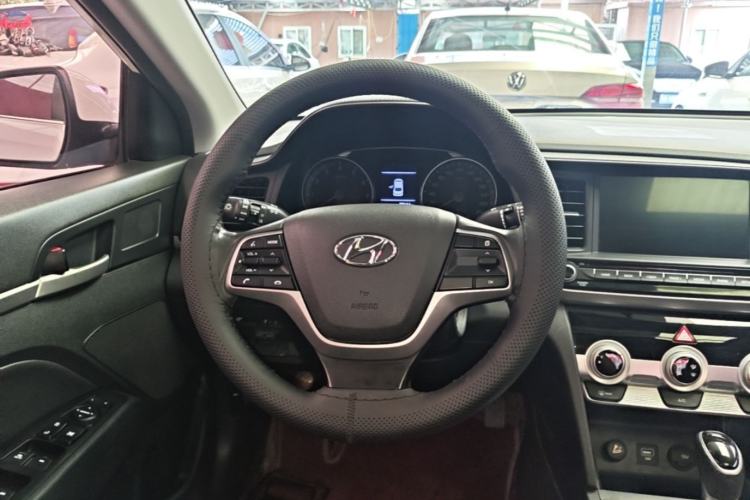 Used Hyundai Elantra (6th Generation / Lingdong) 2020 1.5L CVT Smart & Stylish – Elite Version Steering Wheel