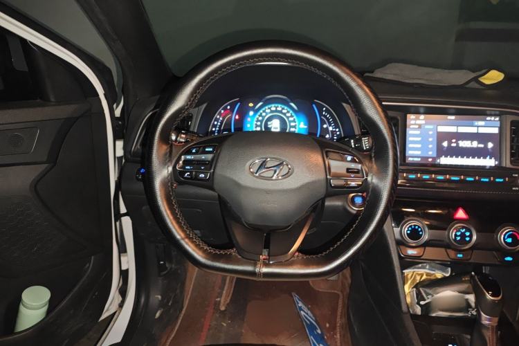 Used Hyundai Elantra (6th Generation / Lingdong) 2020 1.4T Dual-Clutch Xuan Dong · Dynamic Version Steering Wheel