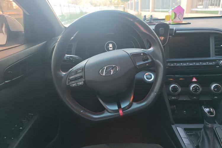 Used Hyundai Elantra (6th Generation / Lingdong) 2020 1.4T Dual-Clutch Xuan Dong · Dynamic Version Steering Wheel