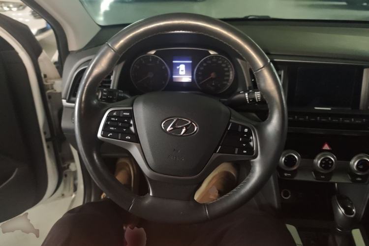 Used Hyundai Elantra (6th Generation / Lingdong) 2020 1.5L CVT Smart & Stylish – Elite Version Steering Wheel
