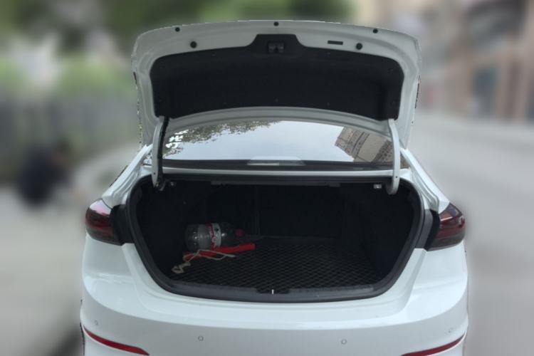 Used Hyundai Elantra (6th Generation / Lingdong) 2020 1.4T Dual-Clutch Xuan Dong · Dynamic Version Trunk