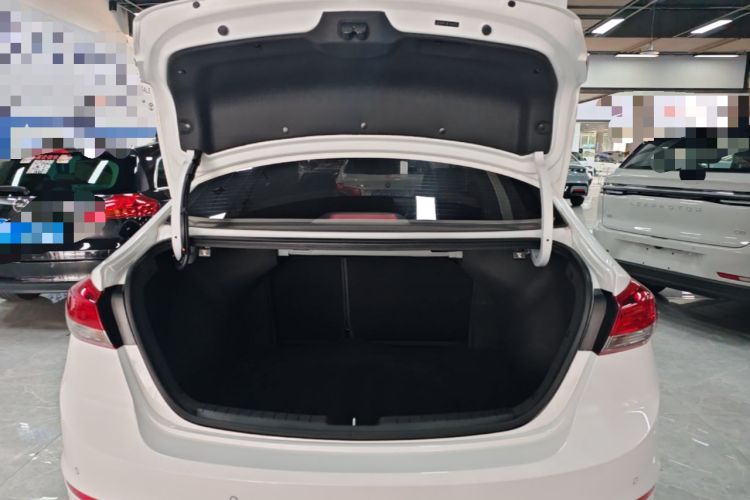Used Hyundai Elantra (6th Generation / Lingdong) 2020 1.5L CVT Smart & Stylish – Elite Version Trunk