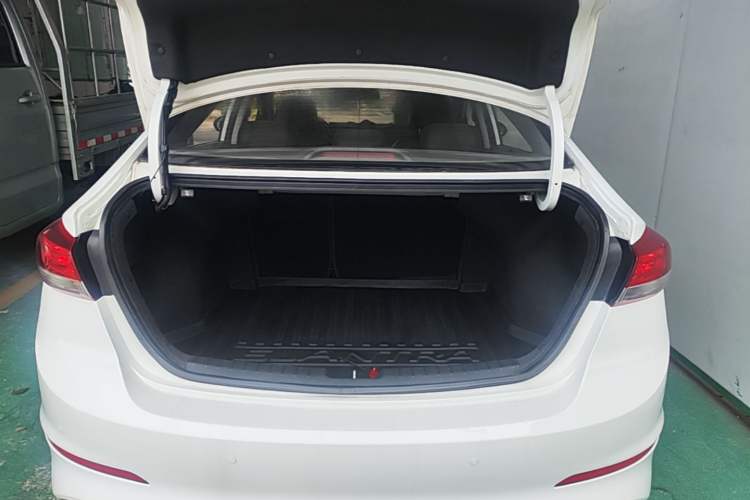 Used Hyundai Elantra (6th Generation / Lingdong) 2020 1.5L CVT Smart & Stylish – Elite Version Trunk