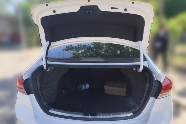 Used Hyundai Elantra (6th Generation / Lingdong) 2020 1.4T Dual-Clutch Xuan Dong · Dynamic Version Trunk