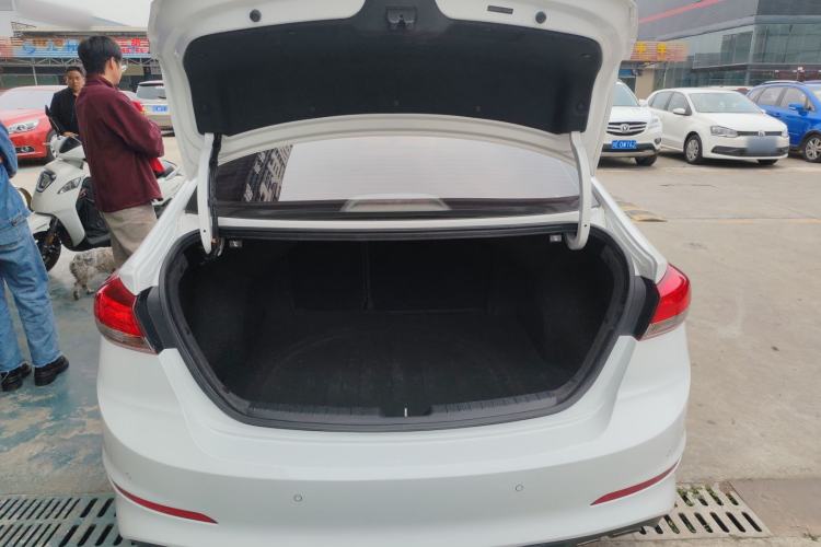 Used Hyundai Elantra (6th Generation / Lingdong) 2020 1.4T Dual-Clutch Xuan Dong · Dynamic Version Trunk