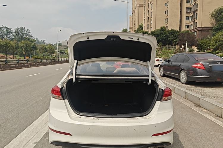 Used Hyundai Elantra (6th Generation / Lingdong) 2020 1.4T Dual-Clutch Xuan Dong · Dynamic Version Trunk