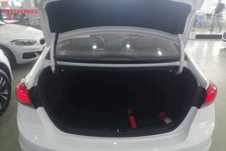 Used Hyundai Elantra (6th Generation / Lingdong) 2020 1.5L CVT Smart & Stylish – Elite Version Trunk