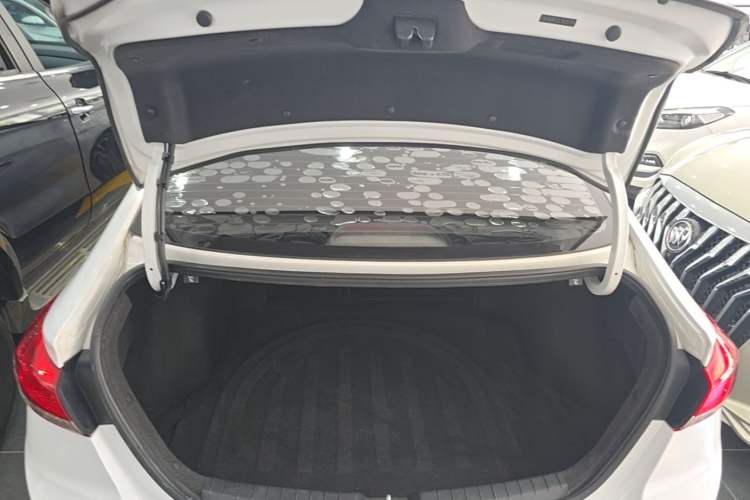Used Hyundai Elantra (6th Generation / Lingdong) 2020 1.5L CVT Smart & Stylish – Elite Version Trunk