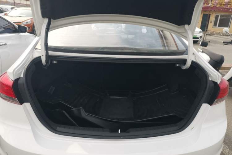 Used Hyundai Elantra (6th Generation / Lingdong) 2020 1.5L CVT Smart & Stylish – Elite Version Trunk