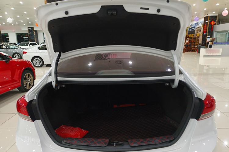 Used Hyundai Elantra (6th Generation / Lingdong) 2020 1.4T Dual-Clutch Xuan Dong · Dynamic Version Trunk