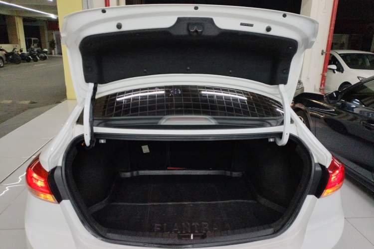 Used Hyundai Elantra (6th Generation / Lingdong) 2020 1.5L CVT Smart & Stylish – Elite Version Trunk