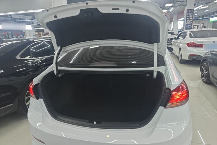 Used Hyundai Elantra (6th Generation / Lingdong) 2020 1.4T Dual-Clutch Xuan Dong · Dynamic Version Trunk