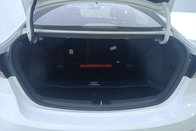 Used Hyundai Elantra (6th Generation / Lingdong) 2020 1.4T Dual-Clutch Xuan Dong · Dynamic Version Trunk