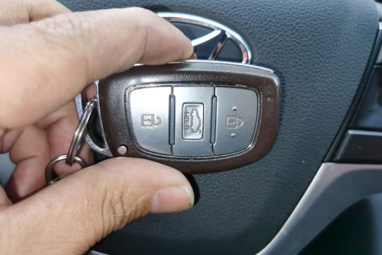 Used Hyundai Elantra (6th Generation / Lingdong) 2020 1.5L CVT Smart & Stylish – Elite Version Vehicle Key