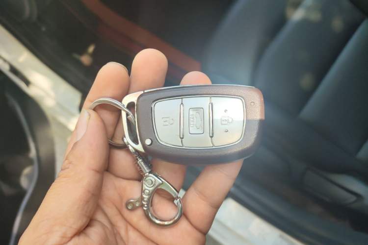 Used Hyundai Elantra (6th Generation / Lingdong) 2020 1.5L CVT Smart & Stylish – Elite Version Vehicle Key