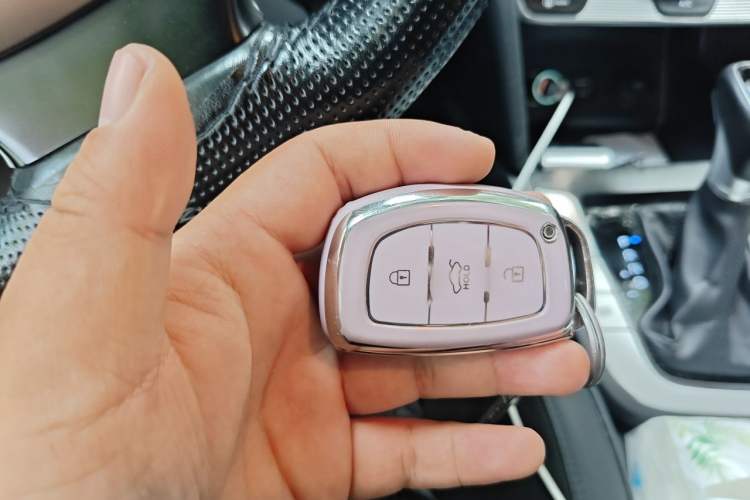 Used Hyundai Elantra (6th Generation / Lingdong) 2020 1.5L CVT Smart & Stylish – Elite Version Vehicle Key