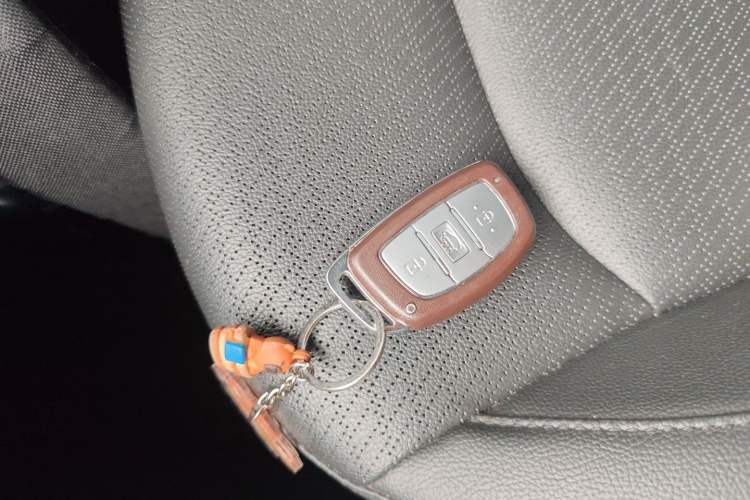 Used Hyundai Elantra (6th Generation / Lingdong) 2020 1.5L CVT Smart & Stylish – Elite Version Vehicle Key