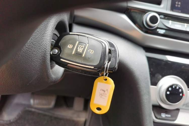 Used Hyundai Elantra (6th Generation / Lingdong) 2020 1.5L CVT Smart & Stylish – Elite Version Vehicle Key