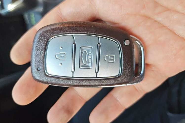 Used Hyundai Elantra (6th Generation / Lingdong) 2020 1.5L CVT Smart & Stylish – Elite Version Vehicle Key