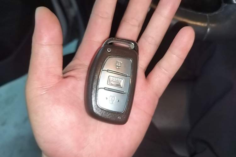 Used Hyundai Elantra (6th Generation / Lingdong) 2020 1.5L CVT Smart & Stylish – Elite Version Vehicle Key