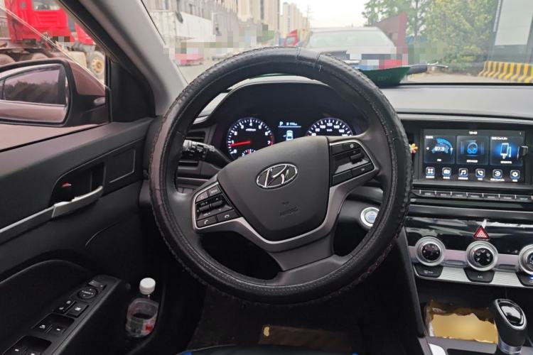 Used Hyundai Elantra (6th Generation / Lingdong) 2020 1.5L CVT Smart & Stylish – Elite Version Steering Wheel