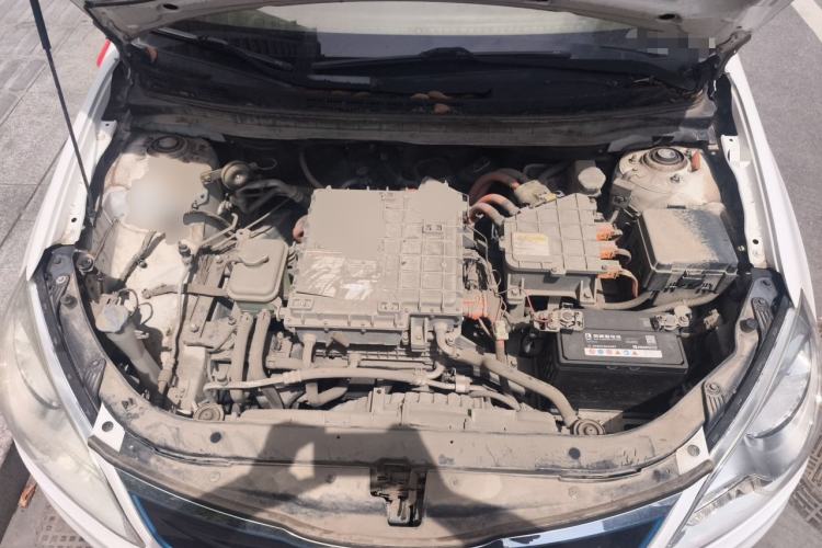 Used Hyundai Elantra EV 2017 GS PLUS Edition Engine Bay