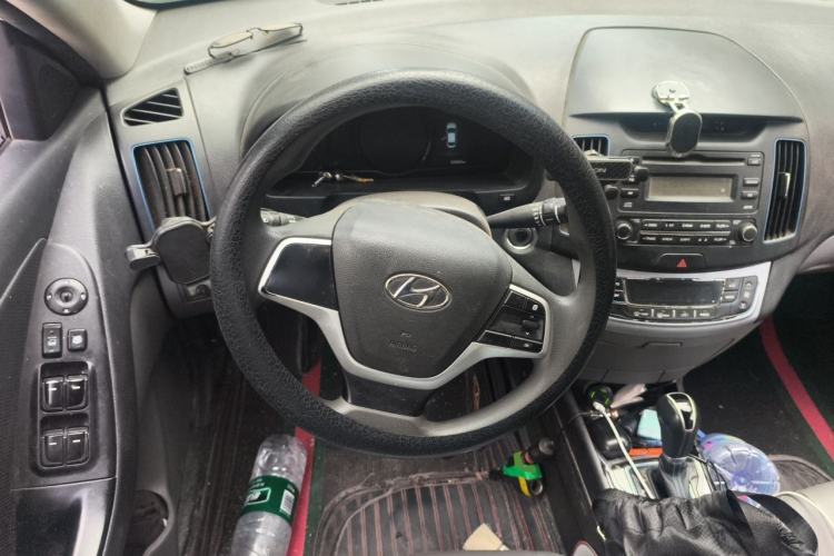 Used Hyundai Elantra EV 2017 GS PLUS Edition Steering Wheel